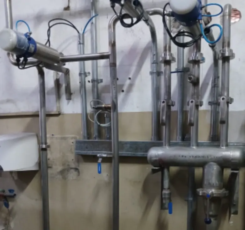Montaje de cañería inoxidable